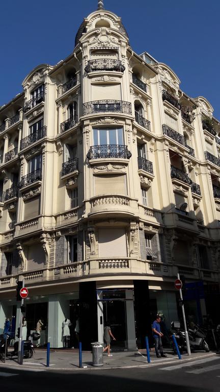 Studio Williams Apartment Nisa Exterior foto