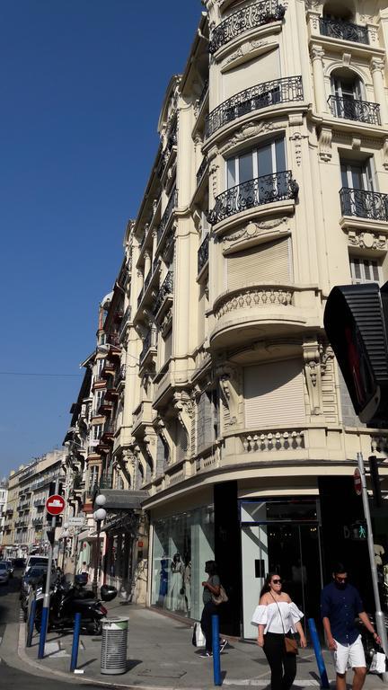 Studio Williams Apartment Nisa Exterior foto